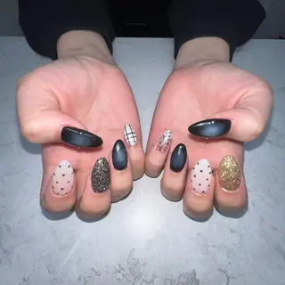 ネイル 谷井 清嘉のネイルデザイン