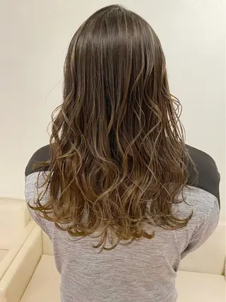 ロング カラー 石井 佑樹のヘアスタイル