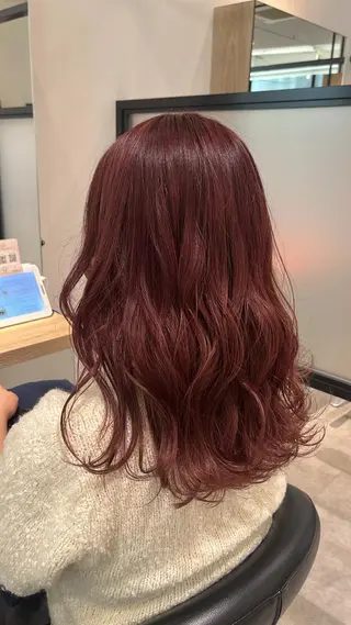 ロング Zina(豊洲)所属・suzuka （スズ）のヘアスタイル