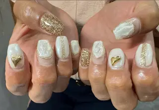 ネイル LAVISH nanamiのネイルデザイン