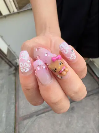 ネイル .unff所属・前山 亜耶のネイルデザイン