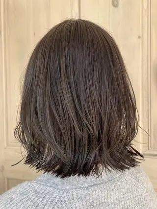 ミディアム tocolaso 柏所属・レイヤーカット/ 根本瑠実のヘアスタイル