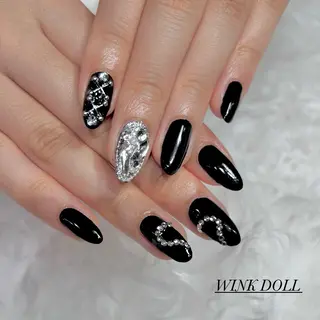 ネイル WINK DOLL所属・WINK DOLL 🌹MIRAIのネイルデザイン