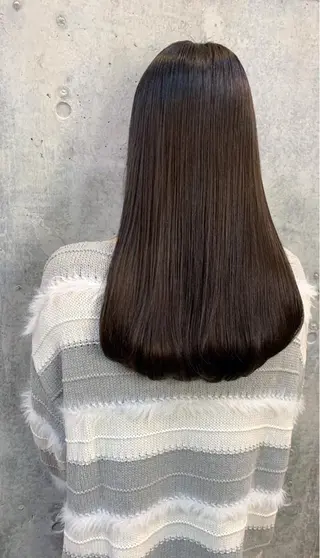 ロング ❣️髪質改善特化❣️ カモアオイのヘアスタイル