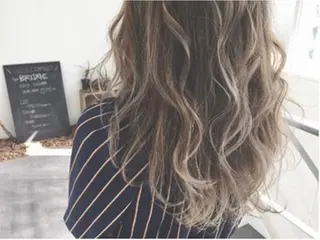 ロング the BRIDGE hair salonのヘアスタイル