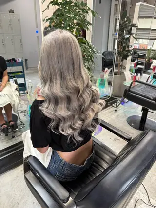 ロング EDeN Yurinaのヘアスタイル