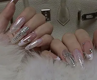 ネイル Pure&Rich Nailのネイルデザイン