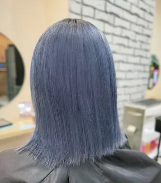 ミディアム カラー 髪質改善カラー／ 艶髪ストレートのヘアスタイル