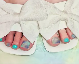 ネイル キャンアイドレッシー六本木店所属・MIKA／耳ツボ ／マグネットネイルのネイルデザイン