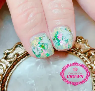 ネイル CROWN プライベートサロンのネイルデザイン