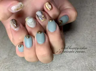 ネイル LAVISH nail salonのネイルデザイン