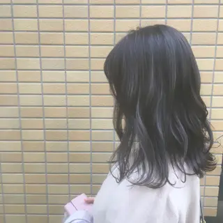 セミロング カラー しのはら まどかのヘアスタイル