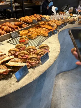 マツエク・マツパ アイブロウ GO TODAY SHAiRE SALON Vellmie店所属・吉祥寺kasumi 🌛eye/browのマツエク・マツパデザイン