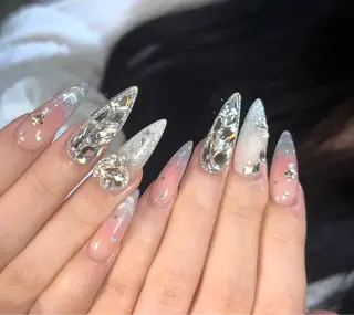ネイル Tira Nailのネイルデザイン