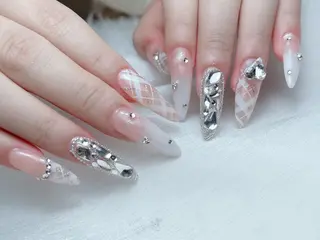 ネイル M🌷nail 長さだし専門店のネイルデザイン