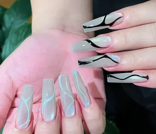 ネイル Pure&Rich Nailのネイルデザイン