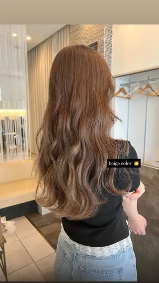 ロング カラー GiseL アンリのヘアスタイル