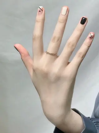 ネイル EE.Nail所属・FuFu.Nail 2️⃣番のネイルデザイン