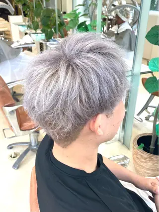 カラー メンズ 丁寧な施術で、 朝が楽になる髪のヘアスタイル