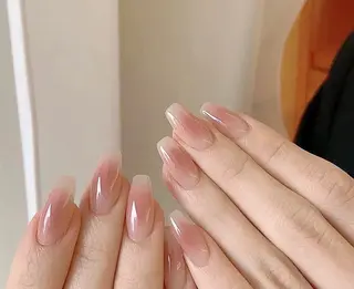 ネイル 高木 維麗絲のネイルデザイン