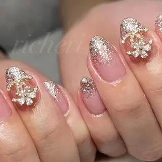 ミディアム ネイル richeri beautyのネイルデザイン