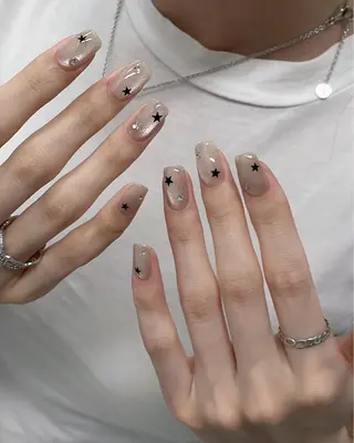 ネイル 水野 小雪のネイルデザイン