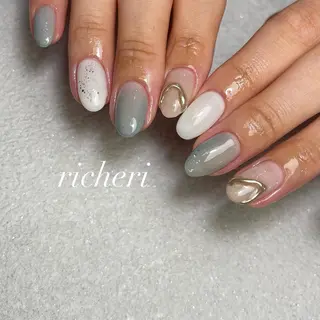 ミディアム ネイル richeri beautyのネイルデザイン