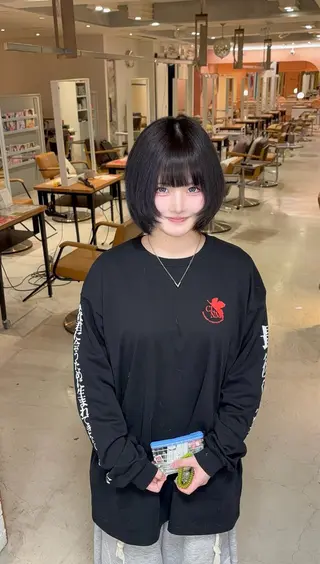 ショート 派手髪支持率No1 Eisukeのヘアスタイル