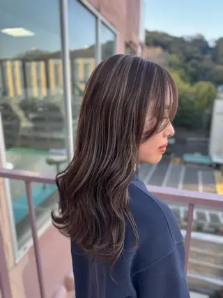 ロング カラー Viage （ビアージュ）のヘアスタイル