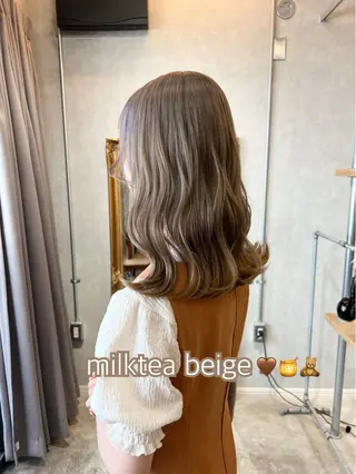 セミロング Asobi所属・透明感♡くすみカラー 🍏Haruka🍏のヘアスタイル