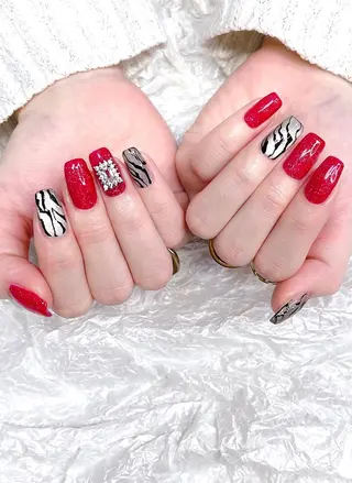 ミディアム めぐみのネイルサロン 惠のネイルデザイン