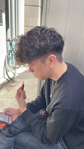 ミディアム パーマ メンズ SHUN メンズパーマのヘアスタイル