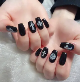 ネイル &ME ネイルサロンのネイルデザイン