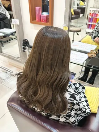 セミロング トップスタイリスト 林すずかのヘアスタイル