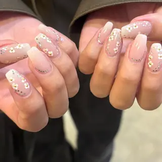 ネイル Lusso ayaneのネイルデザイン