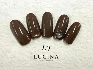 ネイル 新橋 ルキナ スタッフのネイルデザイン