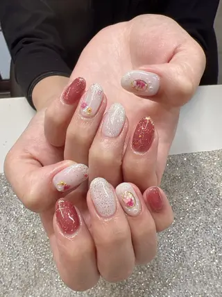 ネイル Guarendo錦糸町店所属・ガレンドウ 白澤 愛子のネイルデザイン