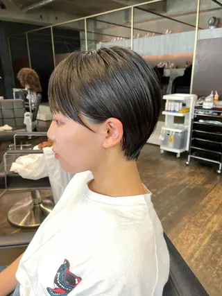 ショート レイヤー特化/小顔顔 周り/セノ/表参道のヘアスタイル