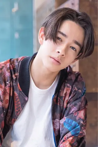 ショート カラー パーマ メンズ ハイトーン/レイヤー 💜Akaneのヘアスタイル