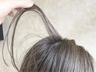 ショート カラー 顔周りレイヤー/韓国 ブリーチminamiのヘアスタイル