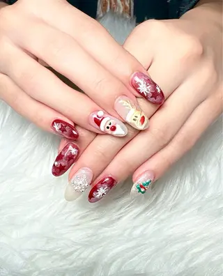 ネイル Hi Beauty 渋谷(ネイル、ハイパーナイフ6、脂肪れいきゃく、マッサージ&エステサロン)所属・Hi beauty 渋谷のネイルデザイン