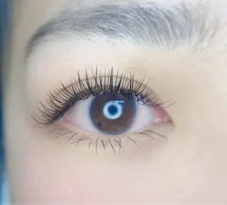 マツエク・マツパ りな☘️ 池袋のマツエク・マツパデザイン