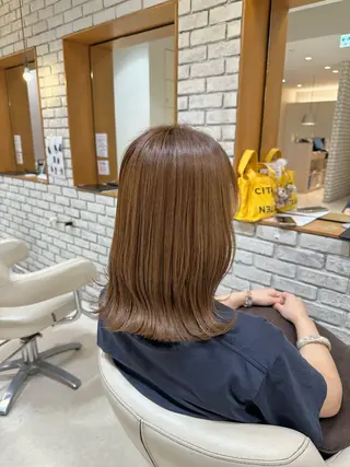 セミロング 梅本 夢香のヘアスタイル