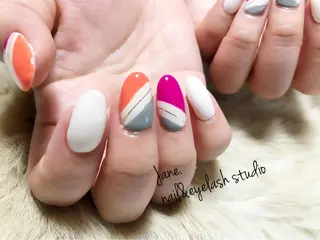 ネイル Yakko pas á pasのネイルデザイン