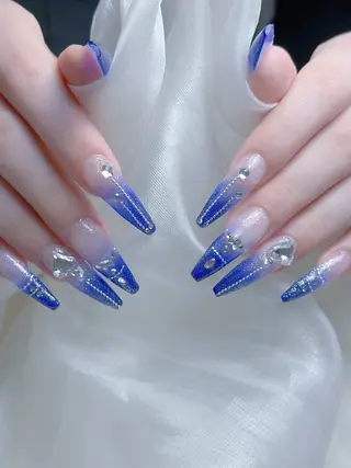 ネイル Maggie nailクロのネイルデザイン