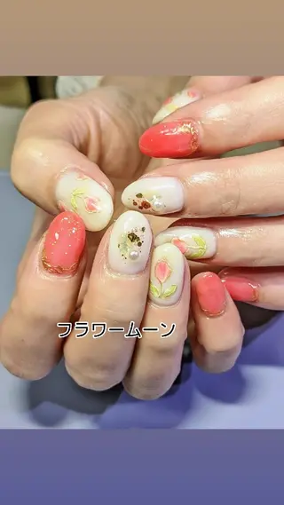 ネイル フラワー ムーンのネイルデザイン
