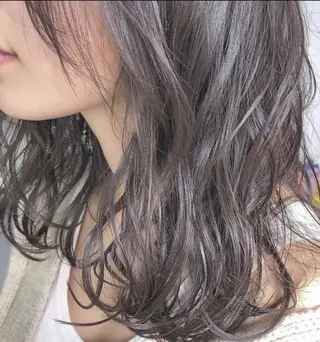 セミロング パーマ 鶴田 風雅のヘアスタイル