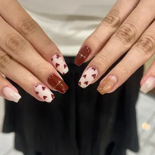 ネイル GRANDEUR焼津 Nana🦖のネイルデザイン