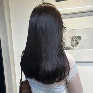 ミディアム カラー カジュアルを女っぽく 𝗮𝘆𝗮𝗰𝗼のヘアスタイル