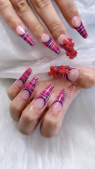 ネイル 高草木 桃香のネイルデザイン